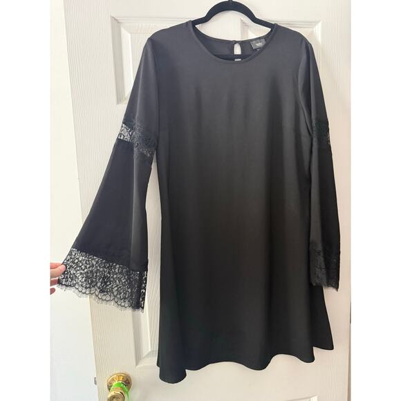Black Bell Sleeved Dress By Mossimo Size Medium - Picture 3 of 6